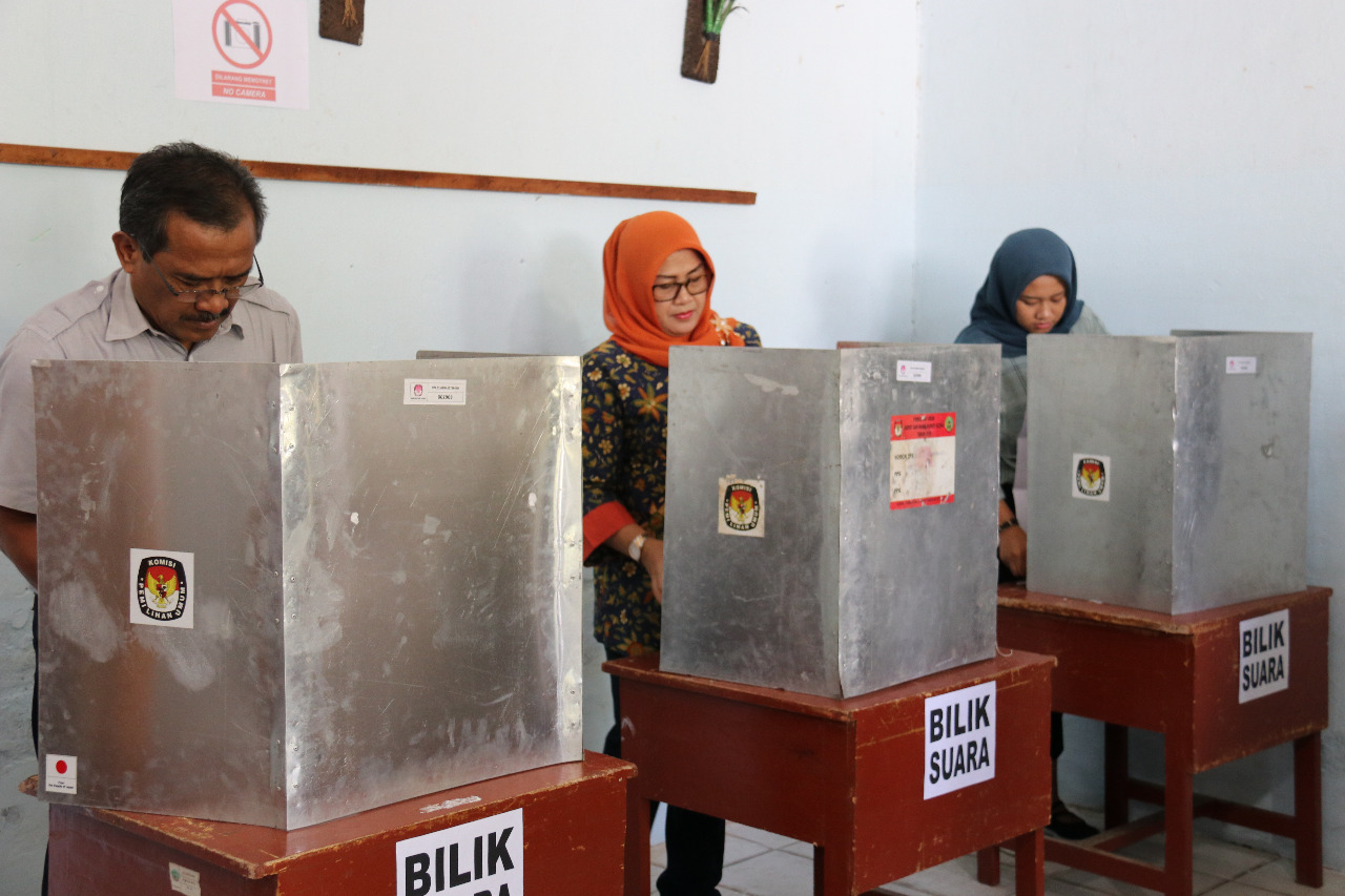 Partai Nasdem optimistis merebut dua kursi DPR RI di daerah pemilihan (Dapil) 2 NTT. 