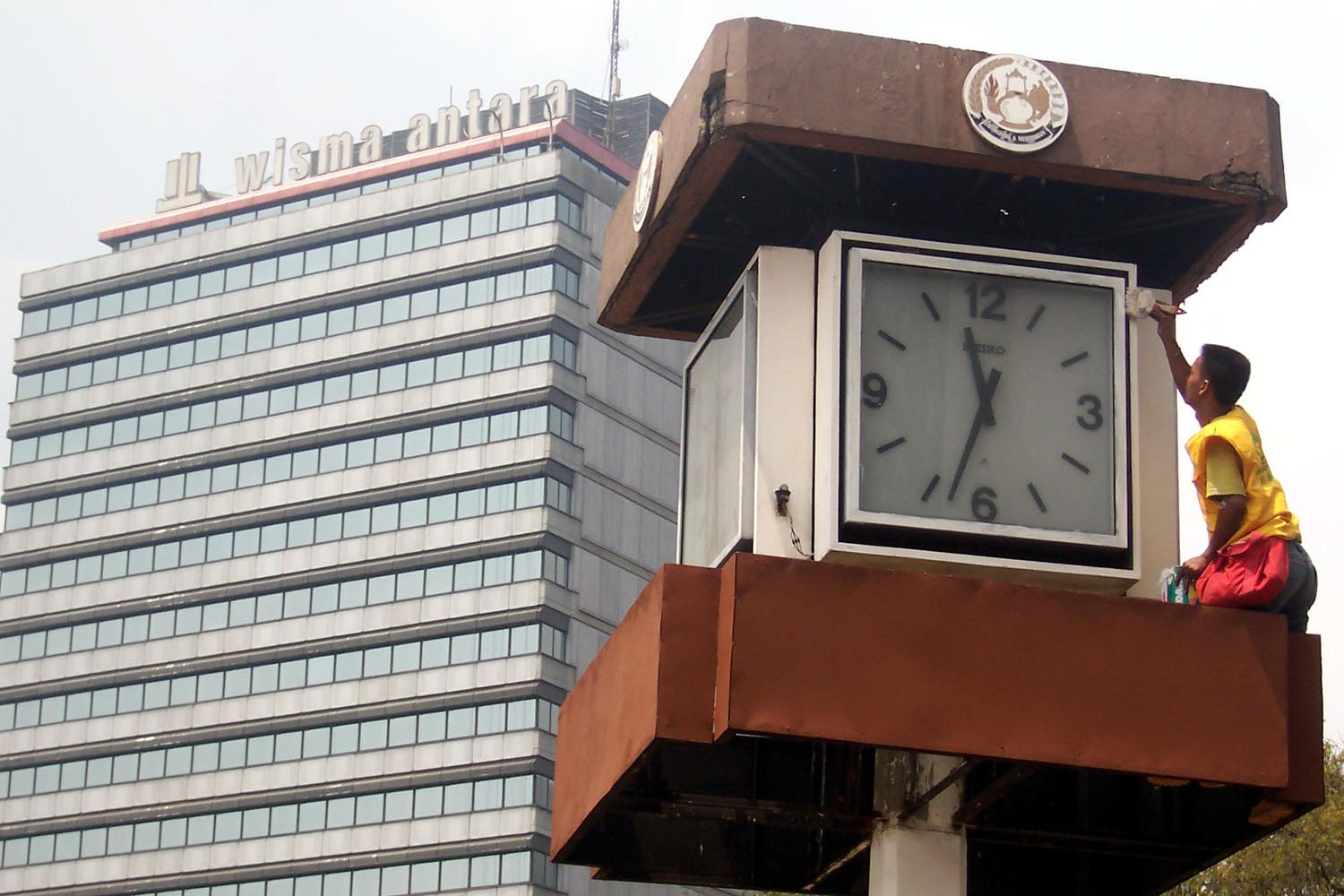 Salah satu fasilitas umum di DKi Jakarta