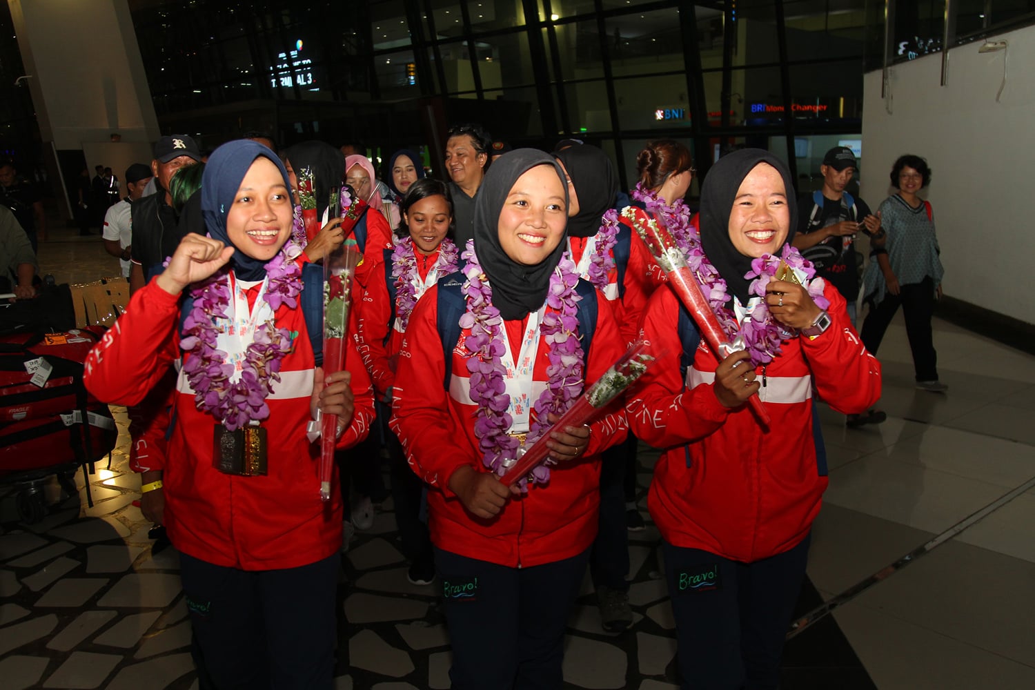 Tim Arung Jeram Indonesia saat tiba di Bandara Soekarno-Hatta, Kamis (23/5)