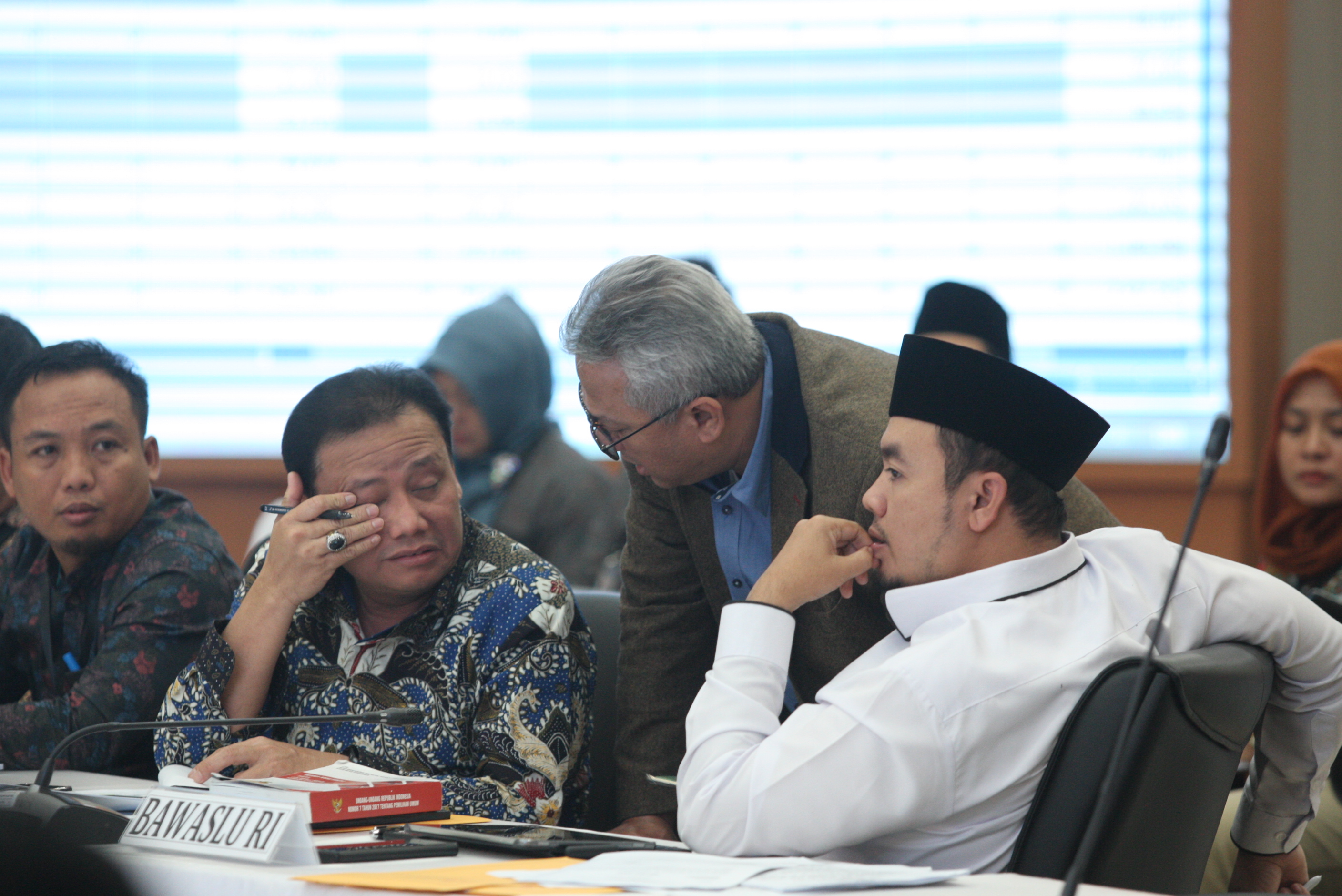 Rekapitulasi suara di gedung KPU