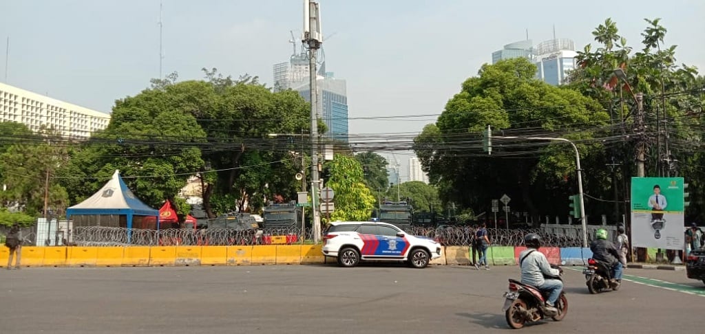 Jalan Imam Bonjol ditutup