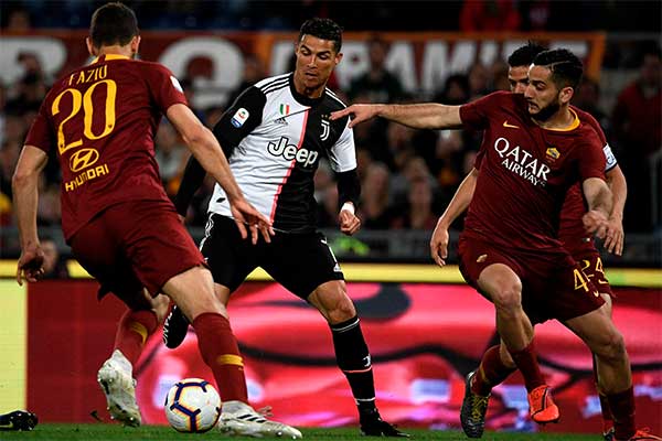 Pertandingan Juventus melawan AS Roma