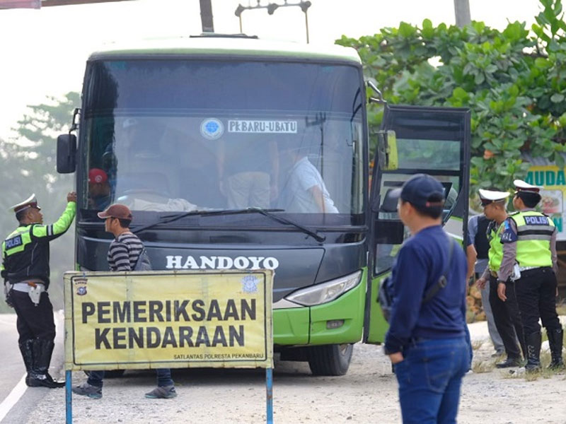 Pemeriksaan kendaraan pascarusuh rutan Siak