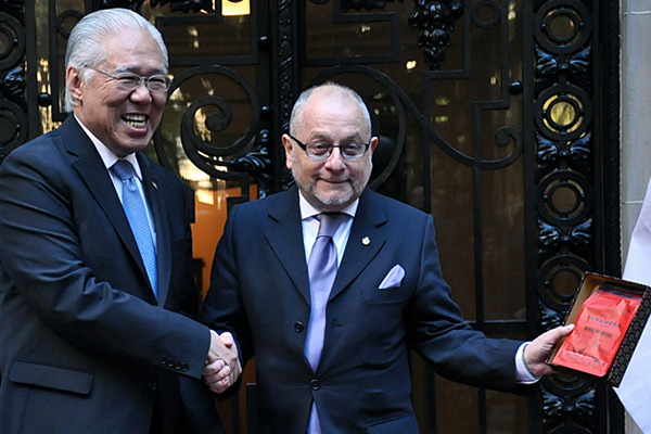 Mendag Enggartiasto Lukita melakukan pertemuan dengan Presiden Mercosur-ASEAN Chamber of Commerce (MACC) Piet Verdult.