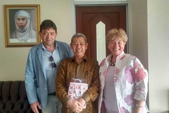 Pakar studi Media dan Literatur Amerika dari Sofia University St Kliment Ohridski, Prof Dr Medeline Danova, menjadi dosen tamu di Uhamka