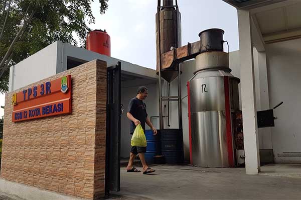 Insinerator Buatan Warga Mampu Olah Sampah Hingga 200 Kg