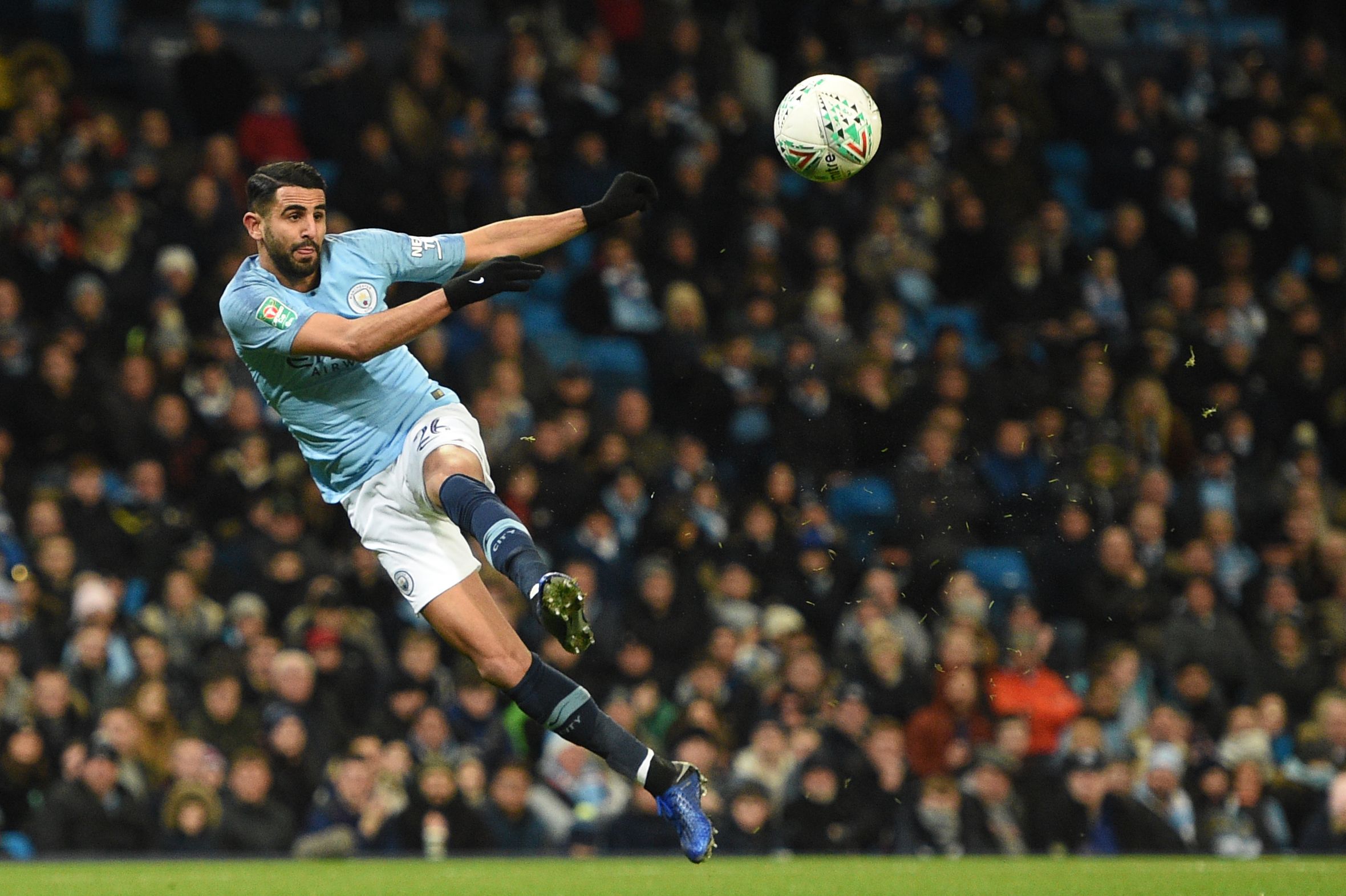 Gelandang Manchester City Riyad Mahrez