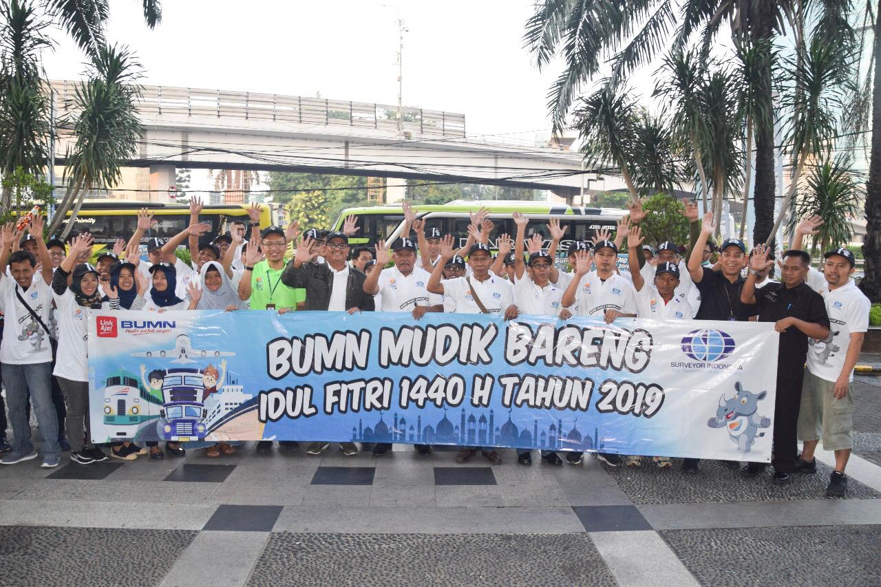 Sebanyak 550 pemudik bisa merayakan Idul Fitri 1440 H di kampung halaman di Kantor PT Surveyor Indonesia, Jakarta. Kamis (30/5).