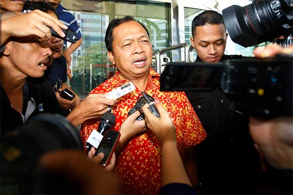 Gubernur Bali  I Wayan Koster