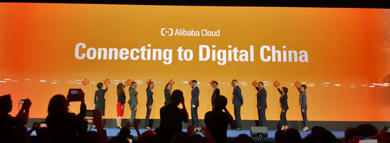 8 pebisnis Singapura menandatangani program China Gateaway di Singapura, Kamis (30/5).