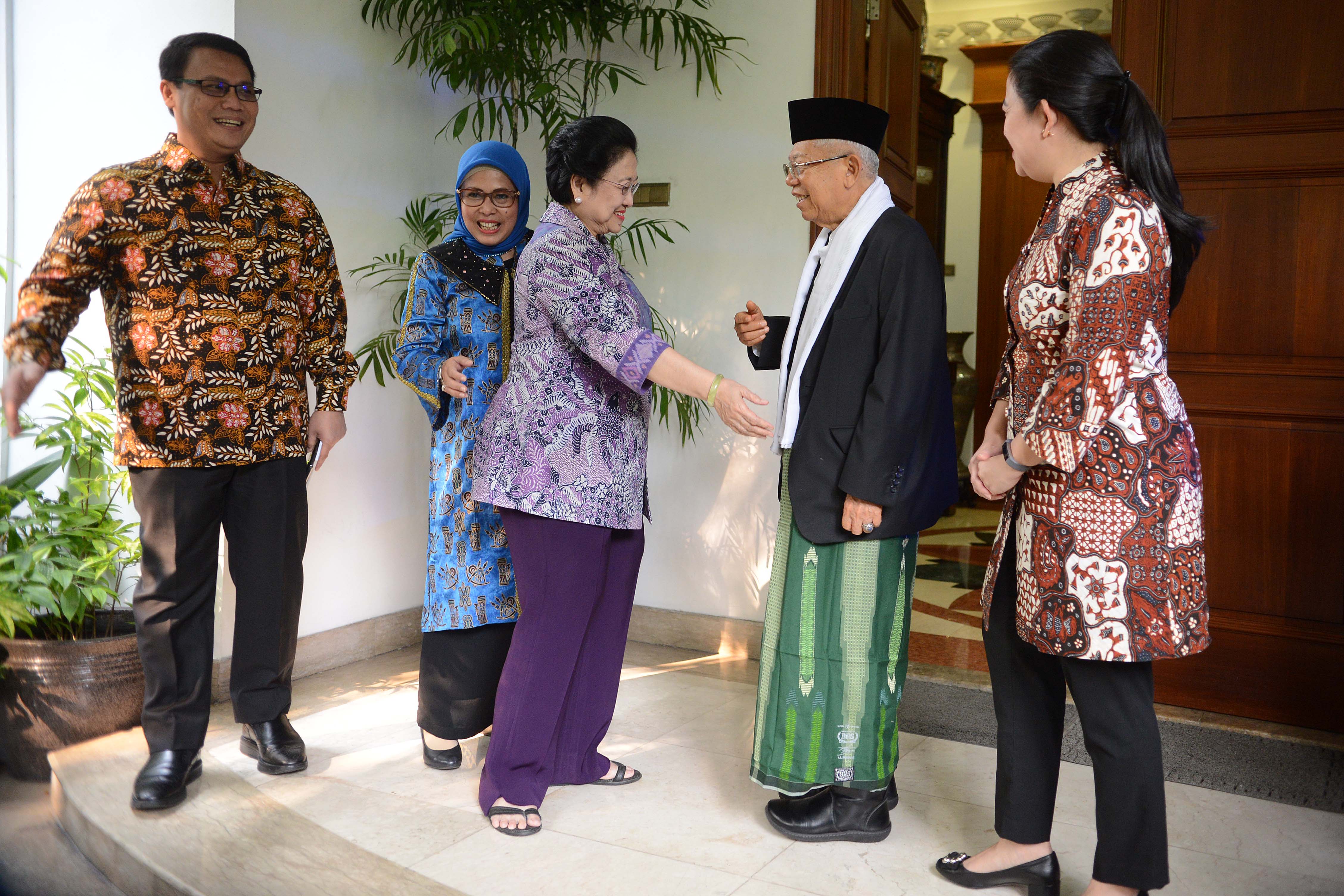 Capres nomor urut 01 Ma'ruf Amin berkunjung ke kediaman Presiden ke-4 RI Megawati  Soekarnoputri