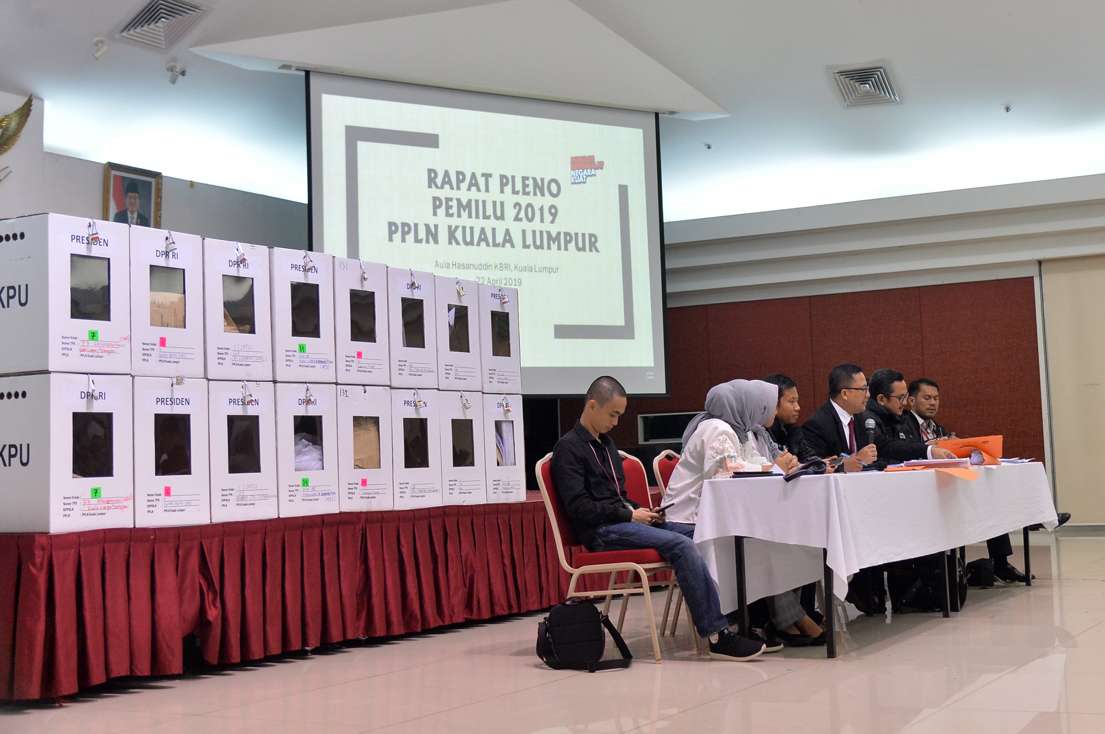 Rapat pleno Pemilu 2019 di PPLN Kuala Lumpur, Malaysia