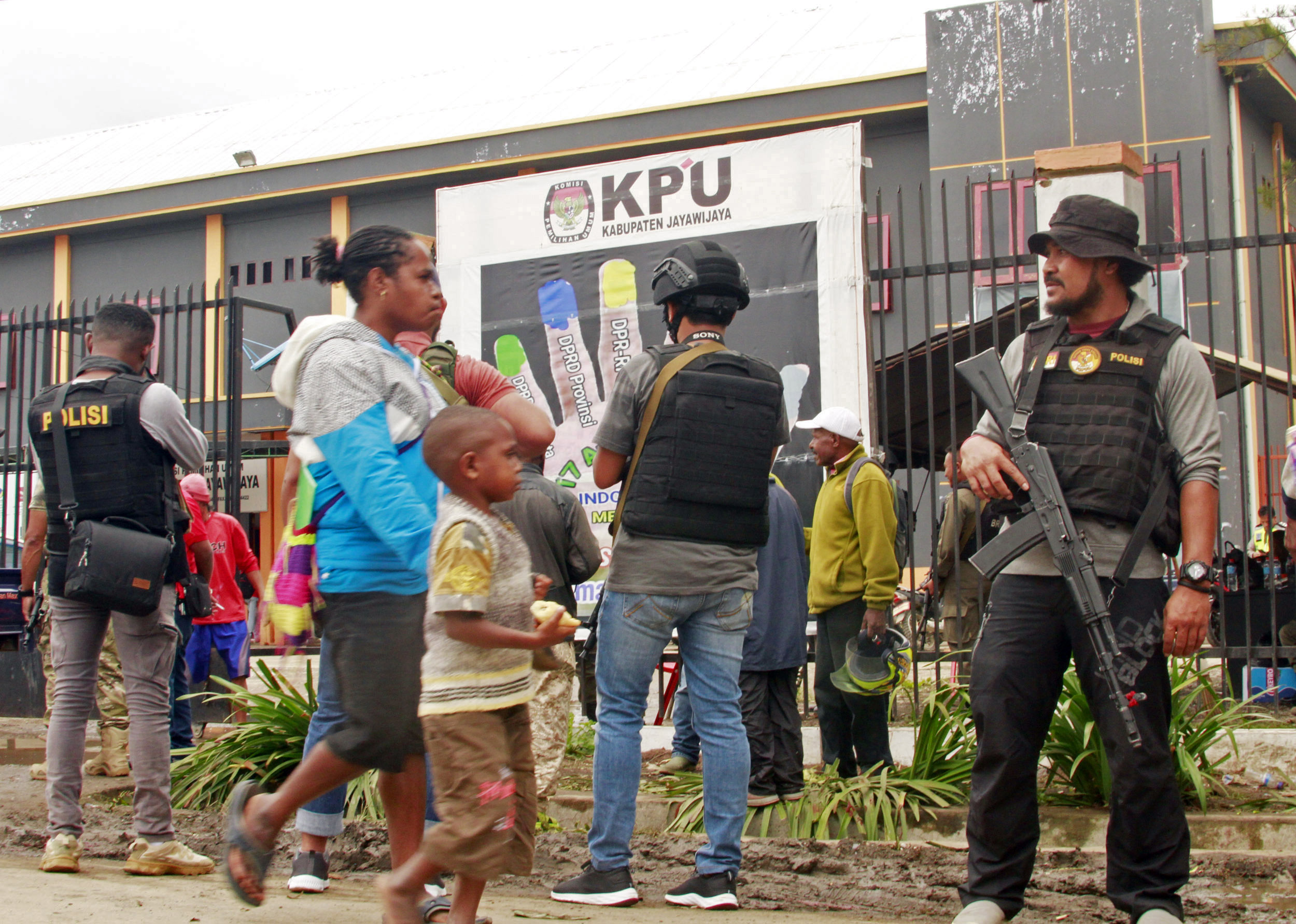 Menjelang 22 Mei, Kapolres Lembata mengumpulkan tokoh lintas agama, Senin (20/5). 