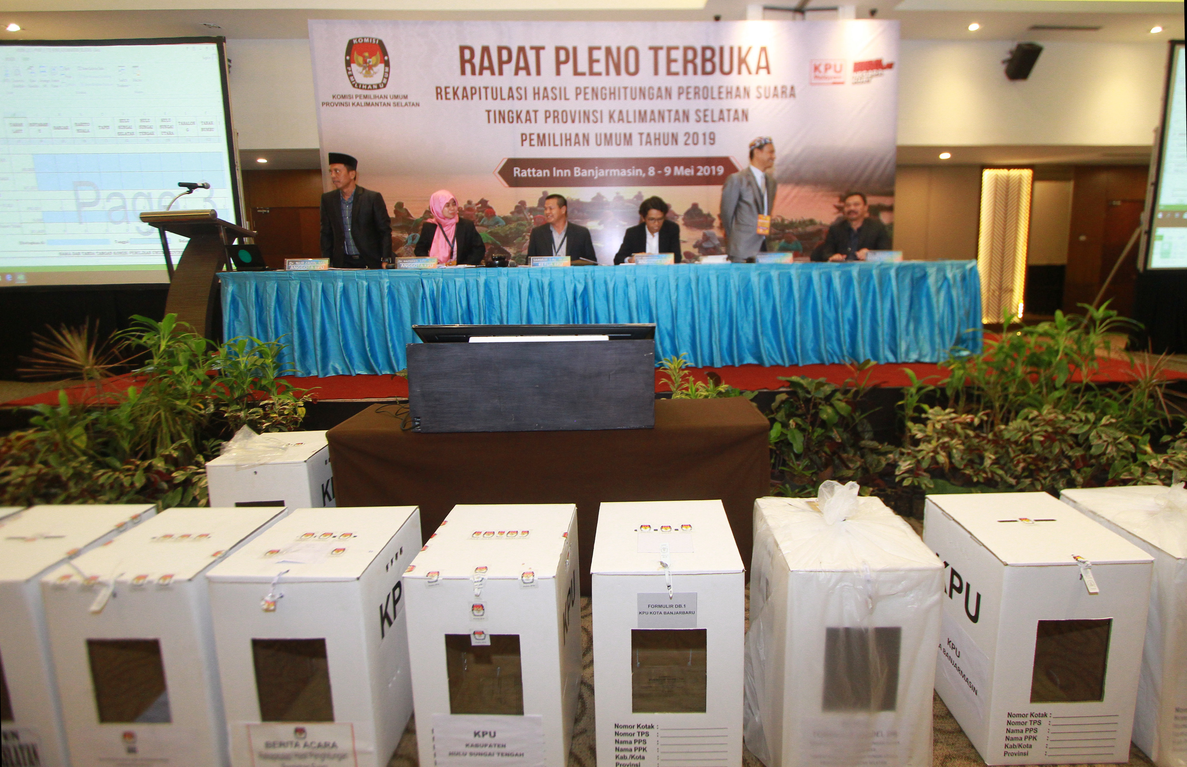 Proses rekapitulasi suara di Provinsi Kalimantan Selatan