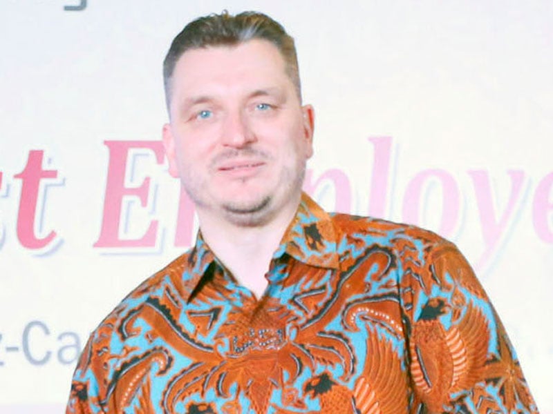 Presiden Direktur Telkomtelstra Erik Meijer