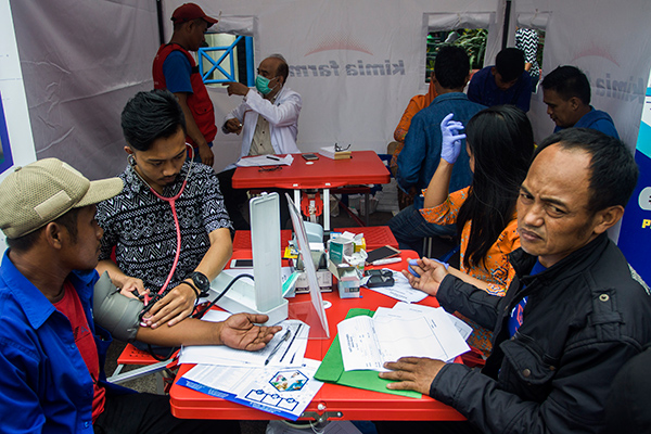 Tes Kesehatan Supir Bus