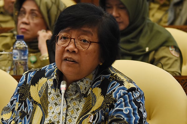 Menteri Lingkungan Hidup dan Kehutanan Siti Nurbaya 