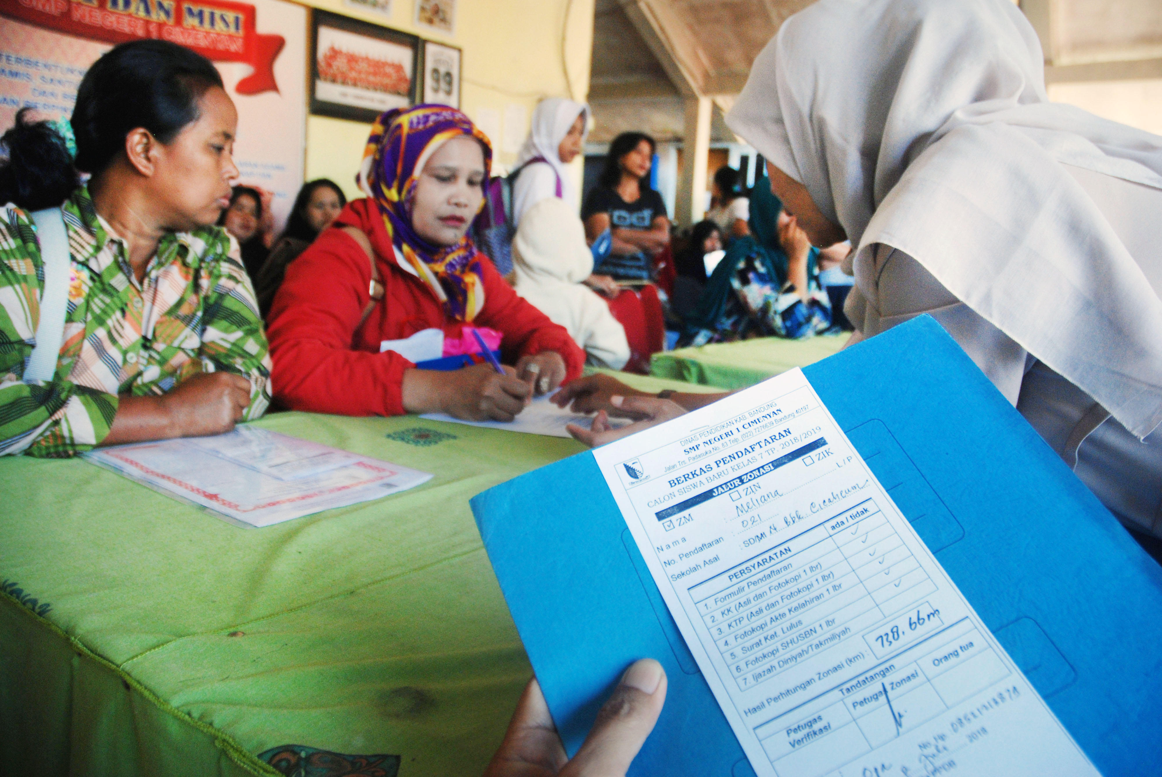 Situasi Penerimaan Peserta Didik Baru.  70 persen murid baru diterima melalui sistem zonasi atau area domisili terdekat dengan sekolah.