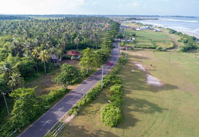 Jalan pantai selatan jawa menjadi salah satu alternatif jalur untuk pemudik.