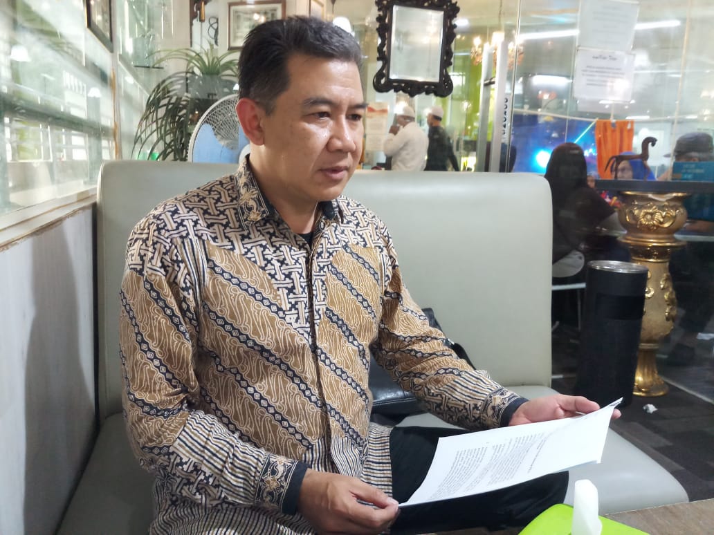 Korban persekusi Budi Hartono Tengadi yang melayangkan surat terbuka ke Kapolri karena kasus yang dilaporkannya di SP3 penyidik.