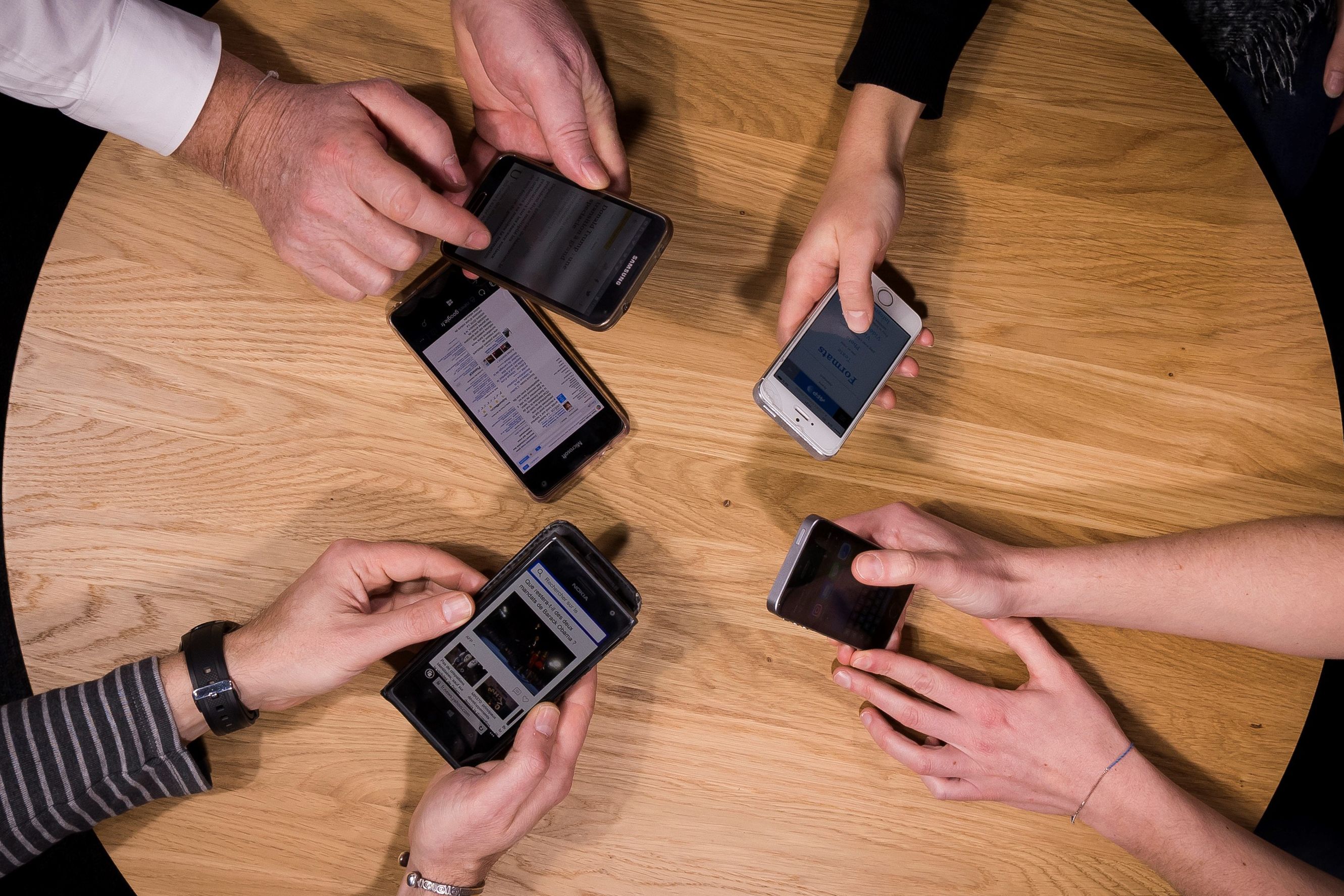 Kominfo meminta masyarakat untuk menghapus semua konten berisi kekerasan, hoax dan ujaran kebencian bernuansa provokatif terkait aksi 22 Mei