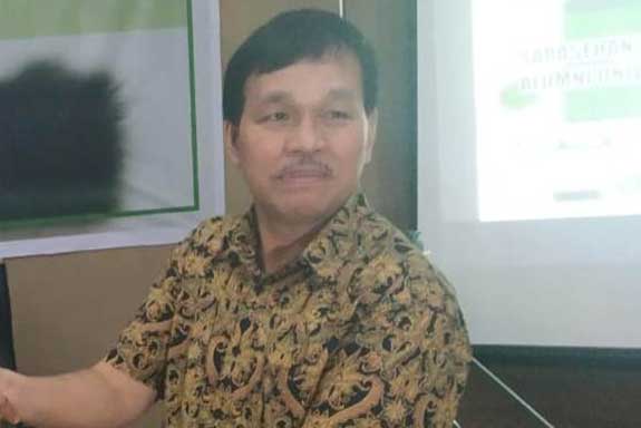 Rektor Universitas Sumatera Utara Prof. Runtung Sitepu