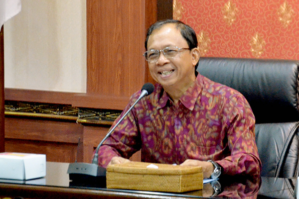 Gubernur Bali Wayan Koster