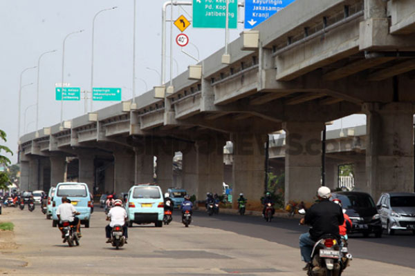 Jalan Raya Kalimalang, Bekasi, Jawa Barat. 