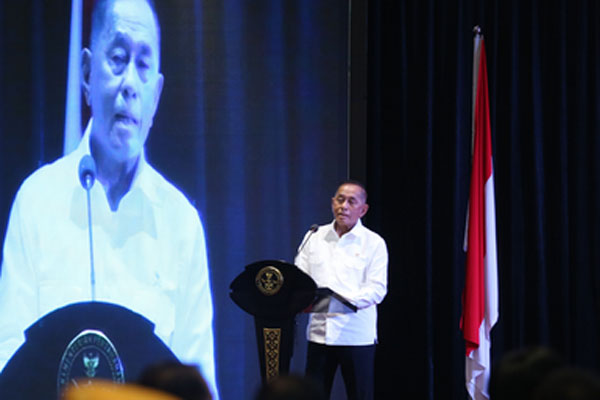 Menteri Pertahanan Ryamizard Ryacudu