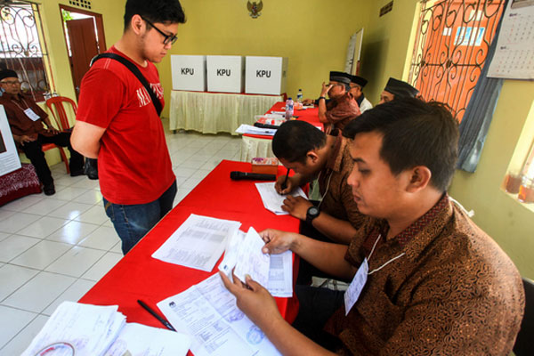 ilustrasi petugas KPPS