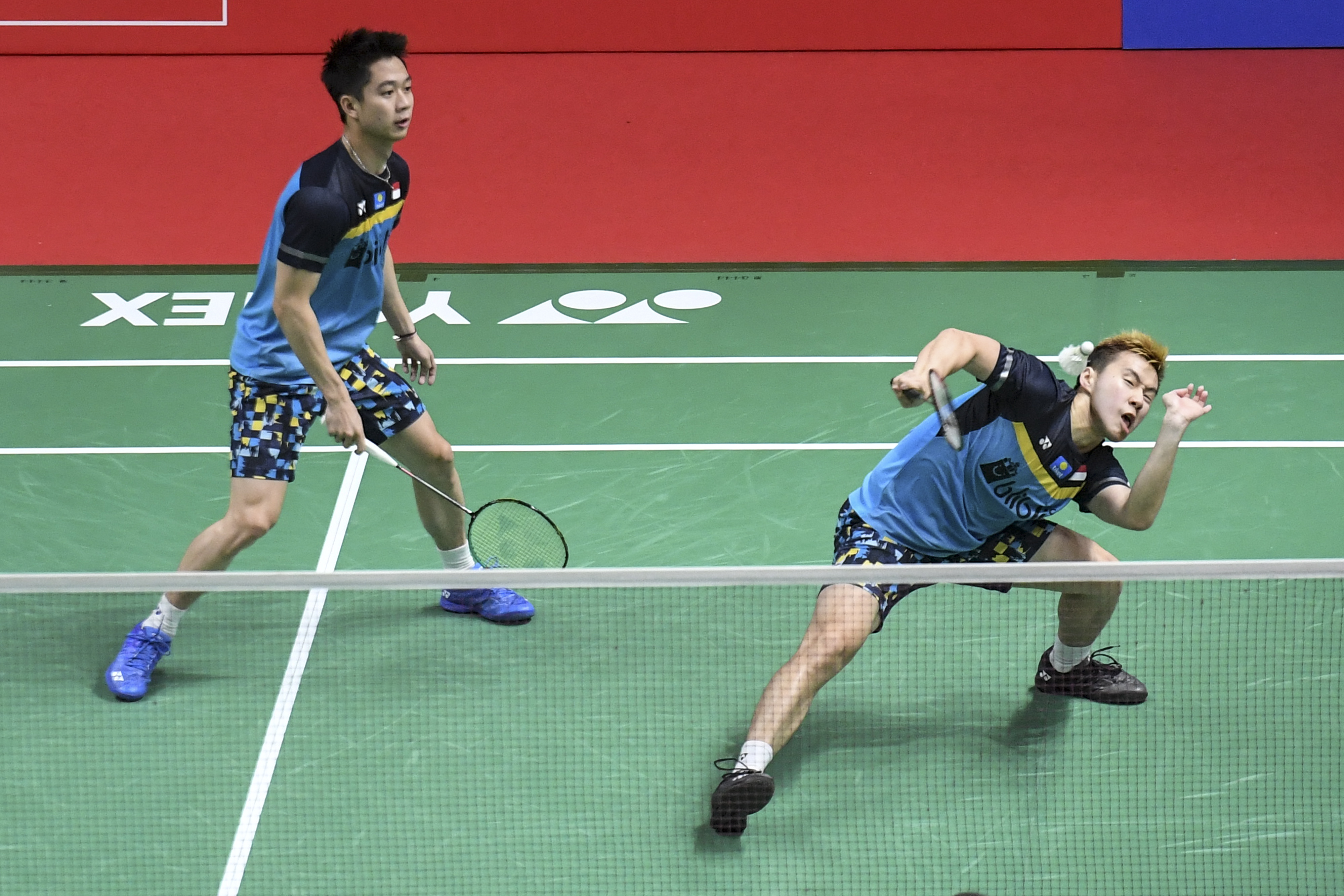 Ganda putra Indonesia Marcus Fernaldi Gideon (kanan) dan Kevin Sanjaya Sukomuljo 