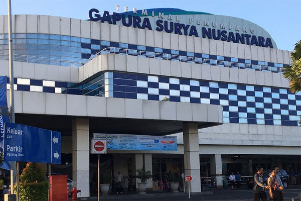 terminal Surya Gapura, Pelabuhan Tanjung Perak, Surabaya, Jawa Timur, Rabu, 29 Mei 2019.  