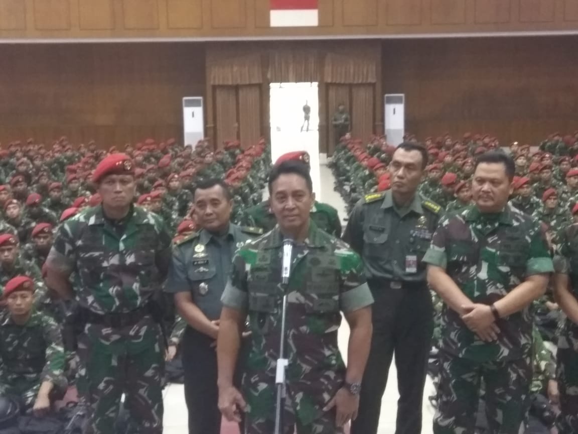 Kepala Staf TNI AD Jenderal Andika Perkasa  di Balai Komando, Markas Kopassus, Jakarta, Senin (20/5).