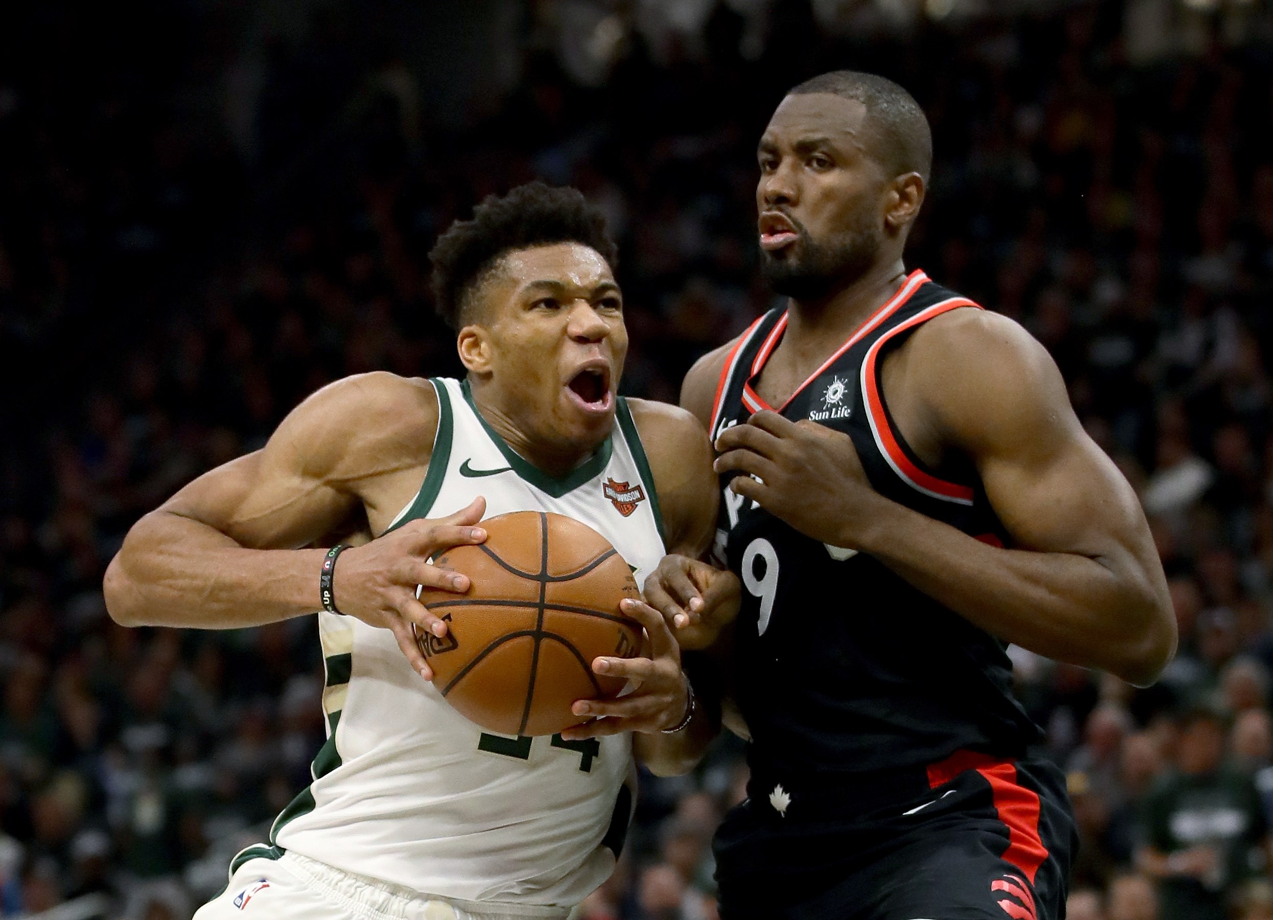 Center Milwaukee Bucks Giannis Antetokounmpo, salah satu kandidat peraih MVP NBA.
