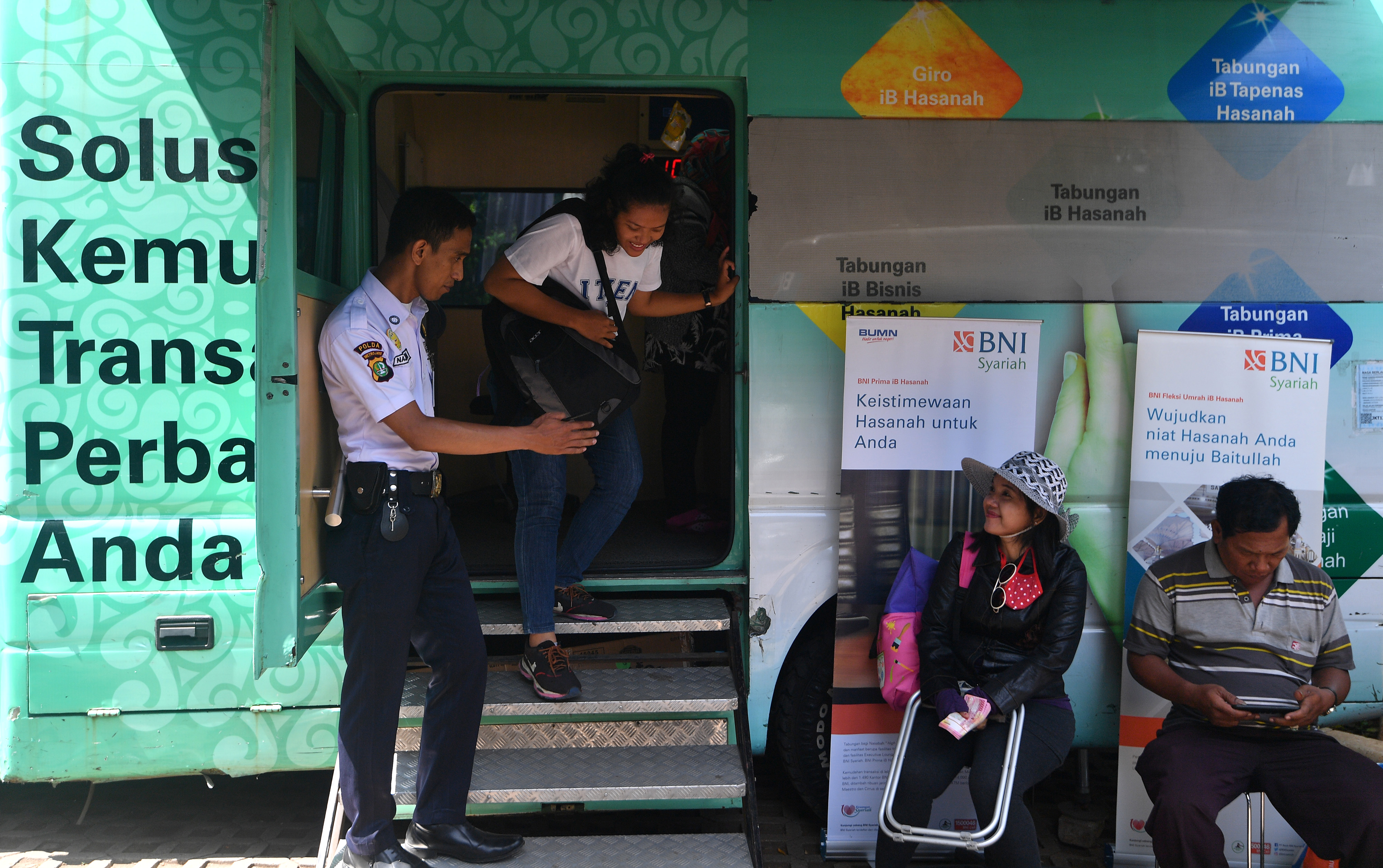 BNI Syariah memfasilitasi transaksi wakaf tunai untuk proyek wakaf Syarikat Islam (SI).