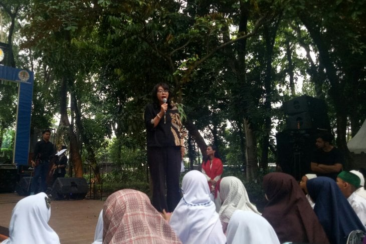 Dirjen Pengelolaan Sampah Limbah dan B3 KLHK Rosa Vivien Ratnasari di KLHK, Jakarta, Jumat (10/5).