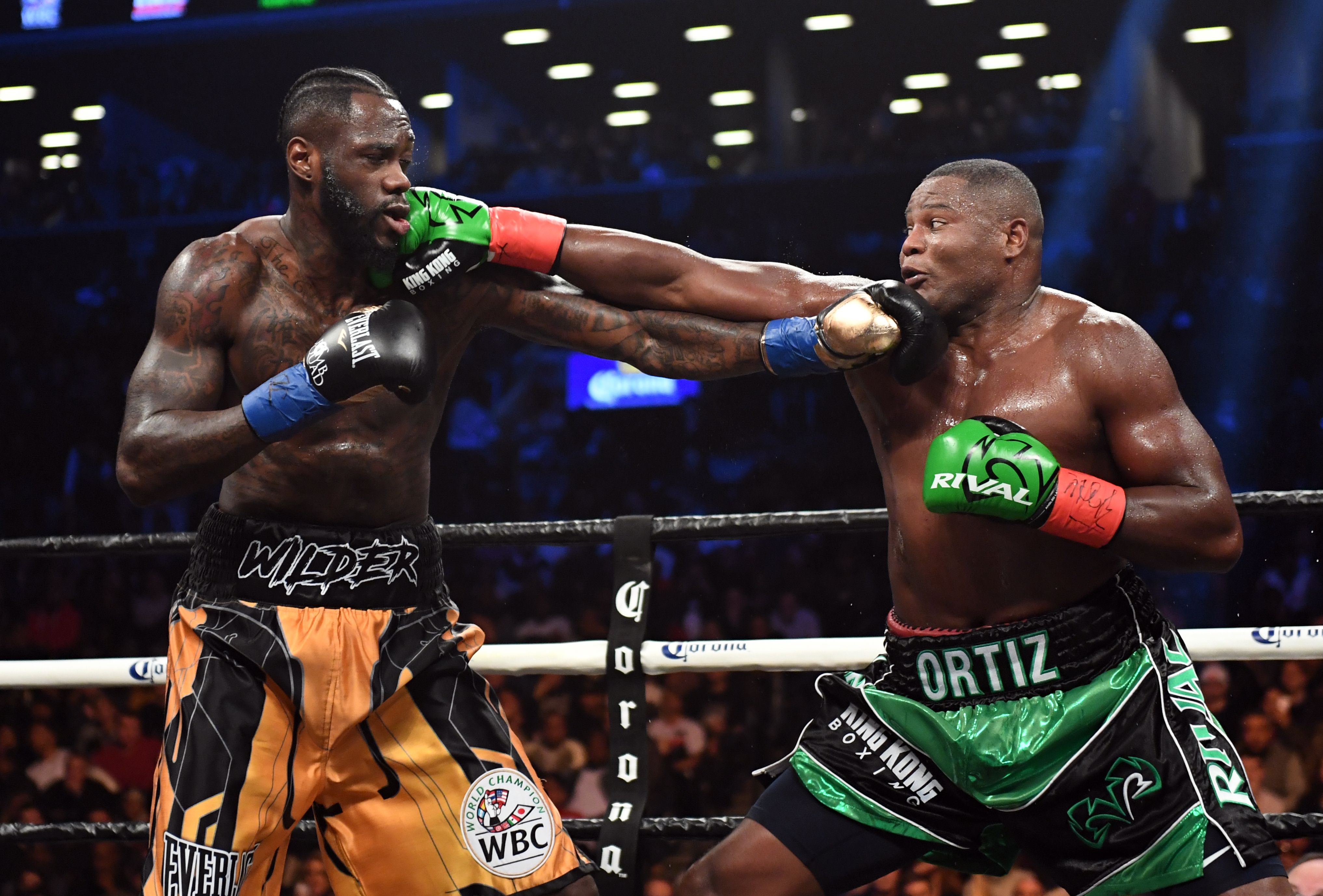 Pertarungan antara Deontay Wilder dan Luis Ortiz