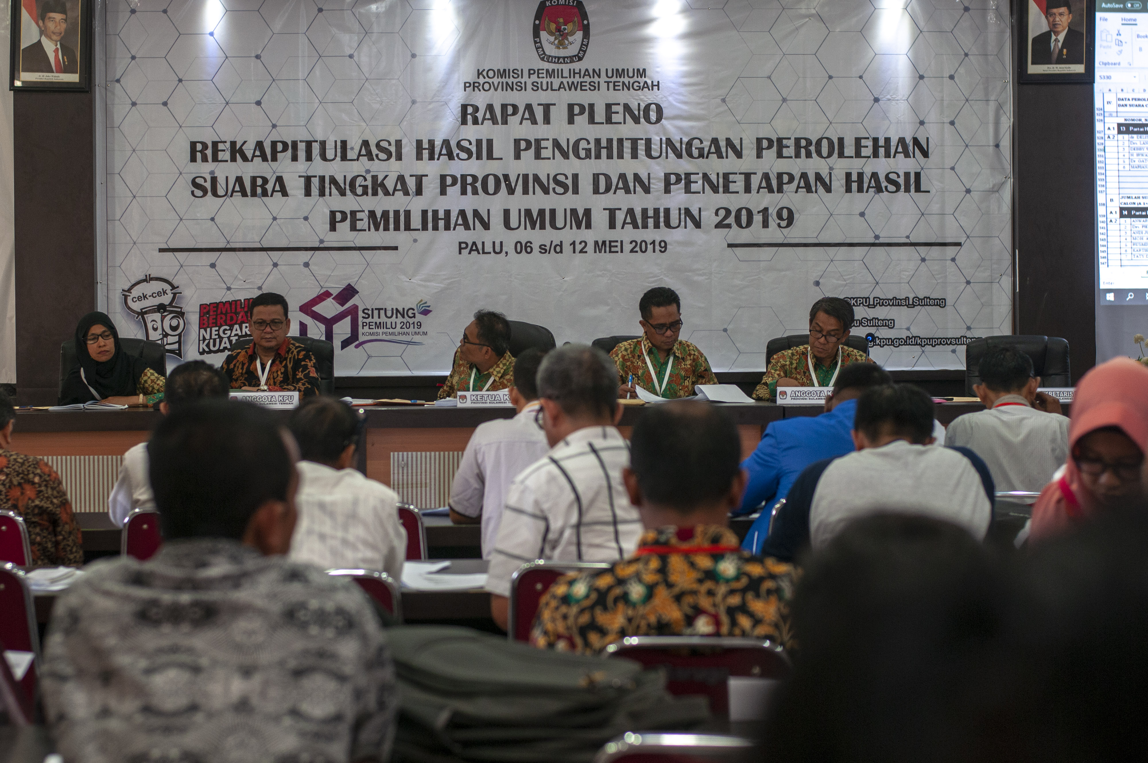 REKAPITULASI SUARA TINGKAT PROVINSI SULTENG.