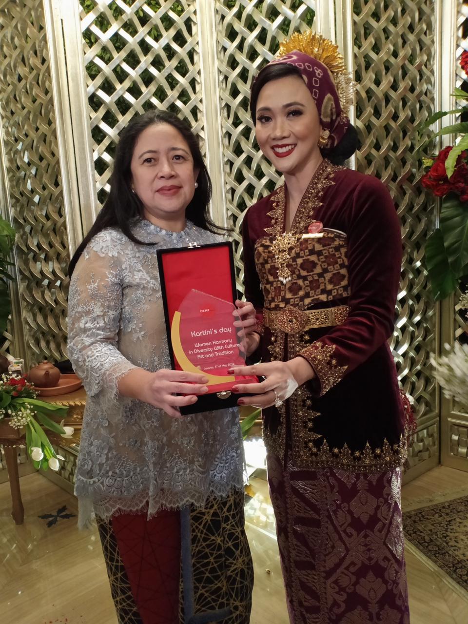 Menko PMK Puan Maharani di acara peringatan Hari Kartini bersama CIRI