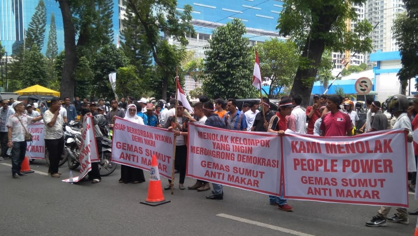 Demo Pro KPU di Medan