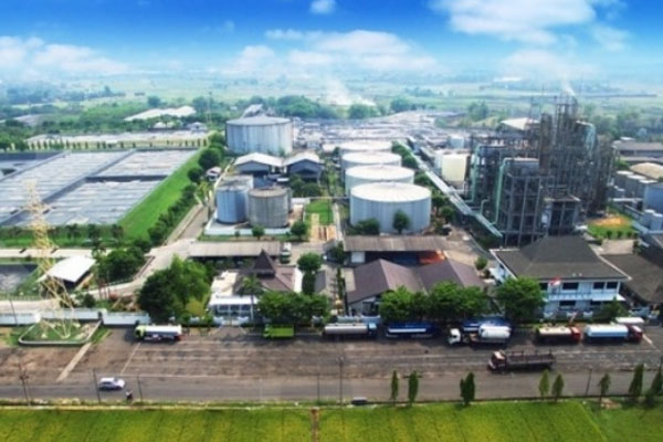 ILUSTRASI. Pabrik Indo Acidatama