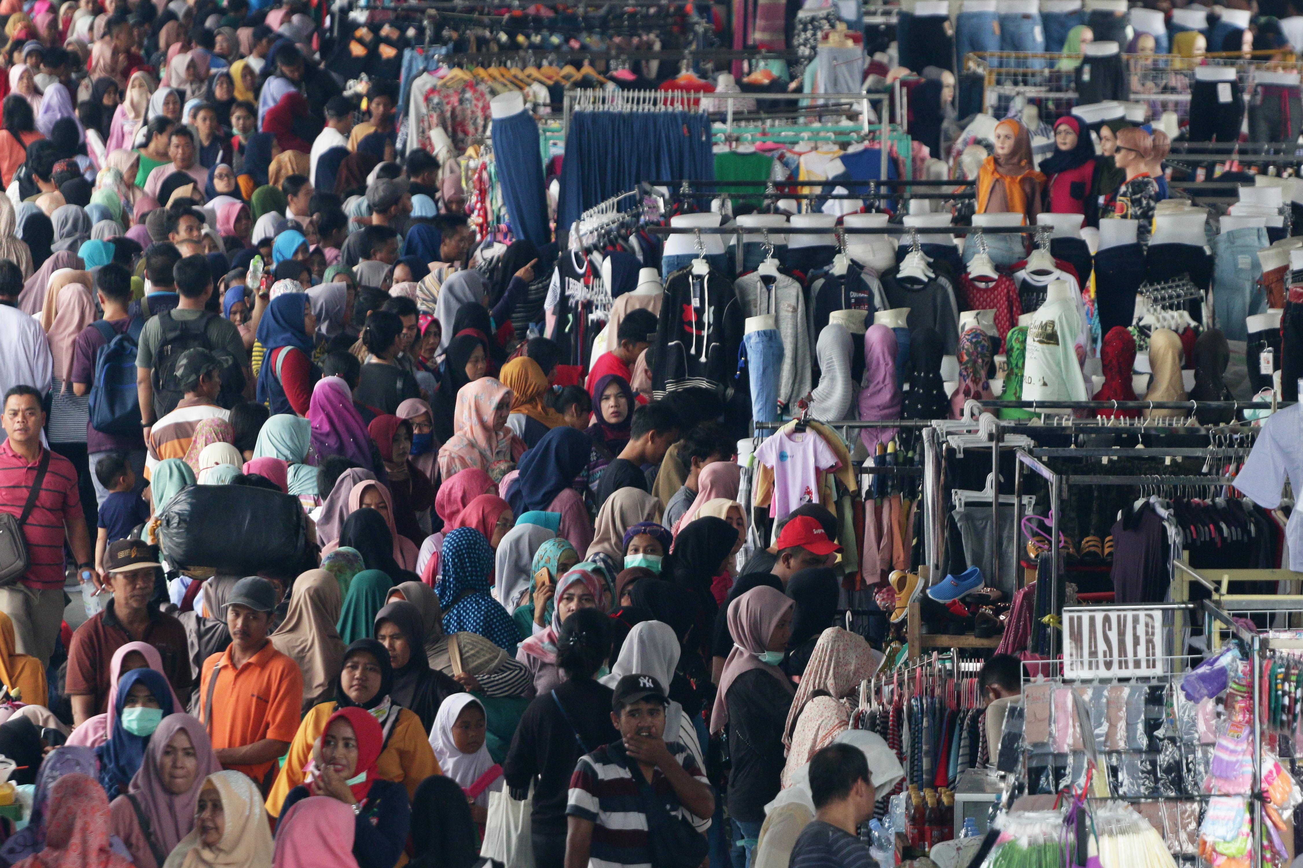 Suasana pasar tanah abang