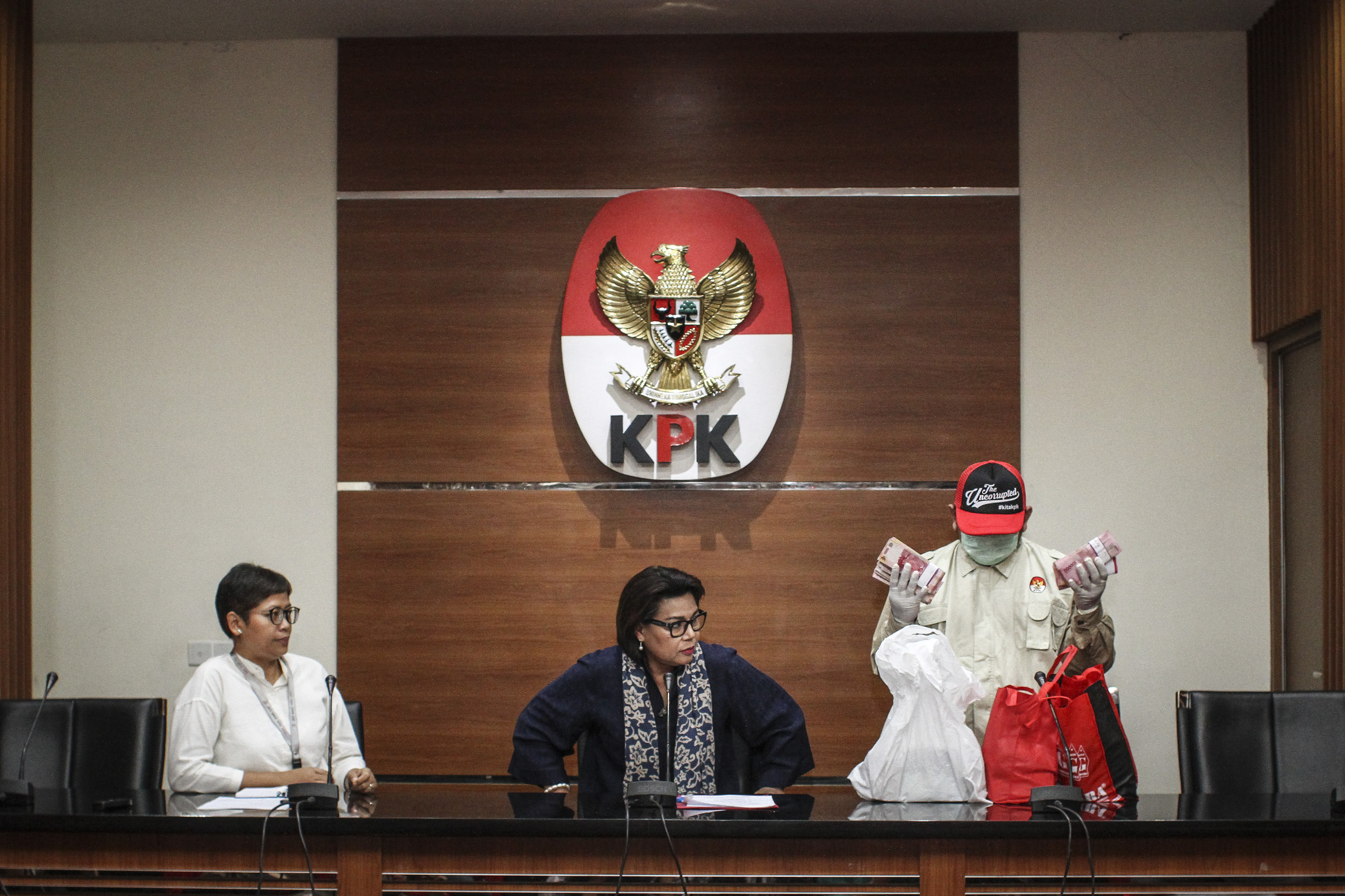 Masyarakat Sipil Antikorupsi Wilayah Sumatra menolak panitia seleksi calon pimpinan KPK 2019-2013. 