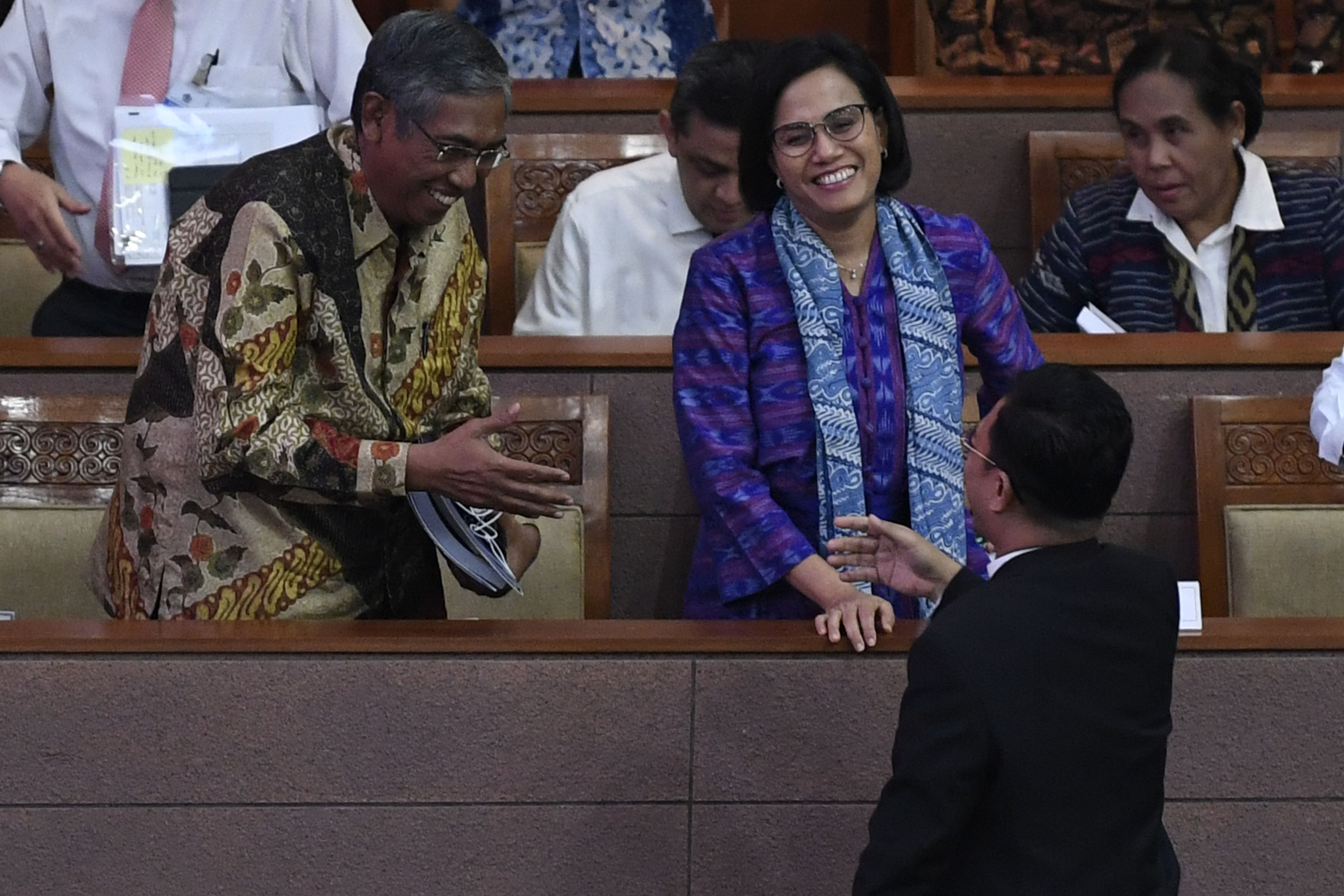 Menteri Keuangan Sri Mulyani (kedua kanan) di Gedung DPR, Senayan, Jakarta, Senin (20/5) lalu.