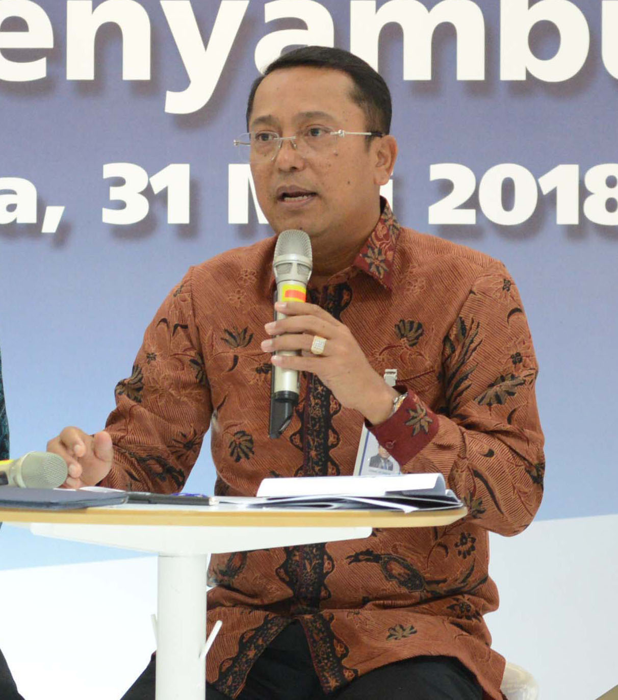  Direktur Jaringan dan Layanan Bank BRI Osbal Saragi