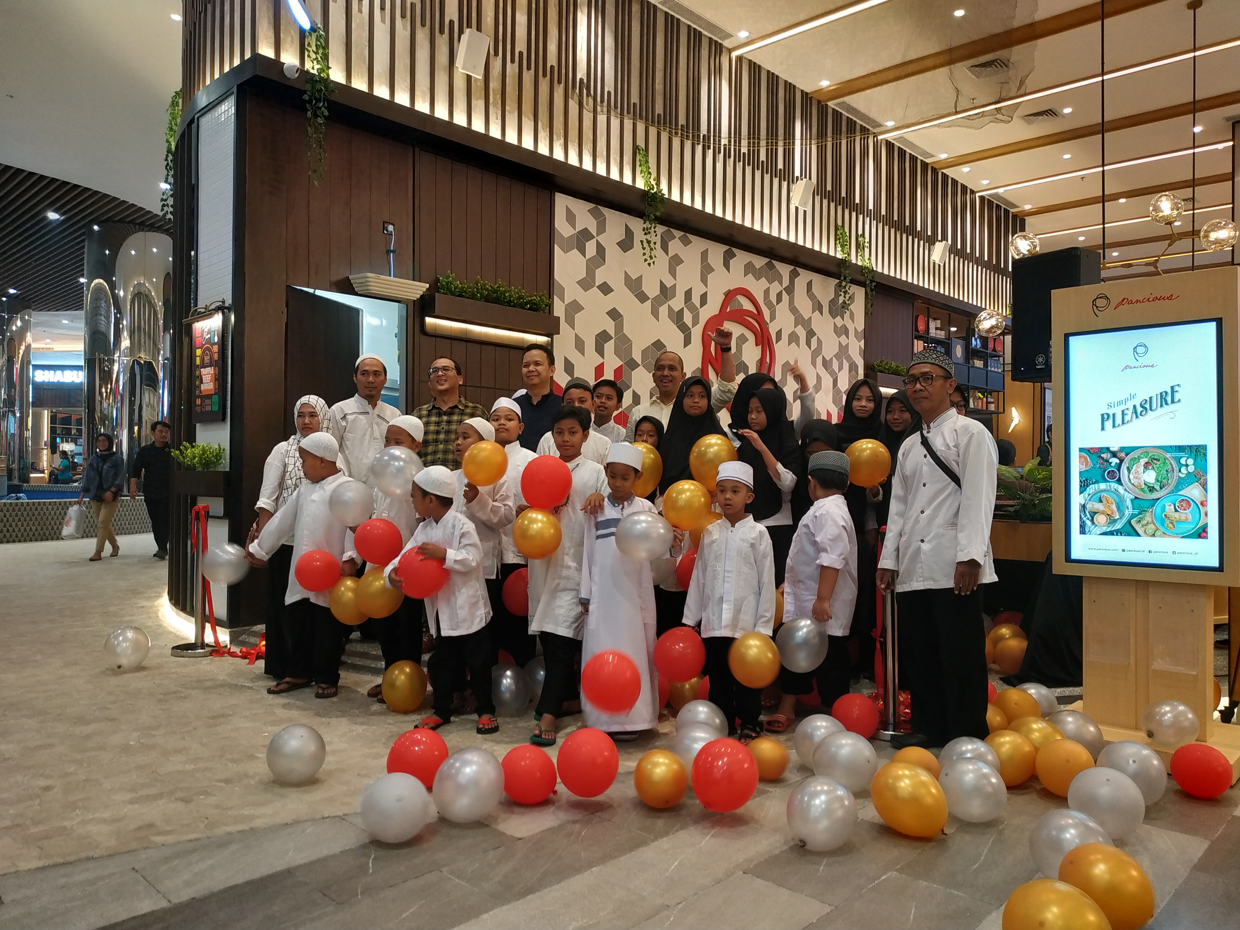 Pancious buka gerai ke-13 di kawasan Cibubur.