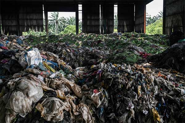Impor Limbah Plastik Diperketat