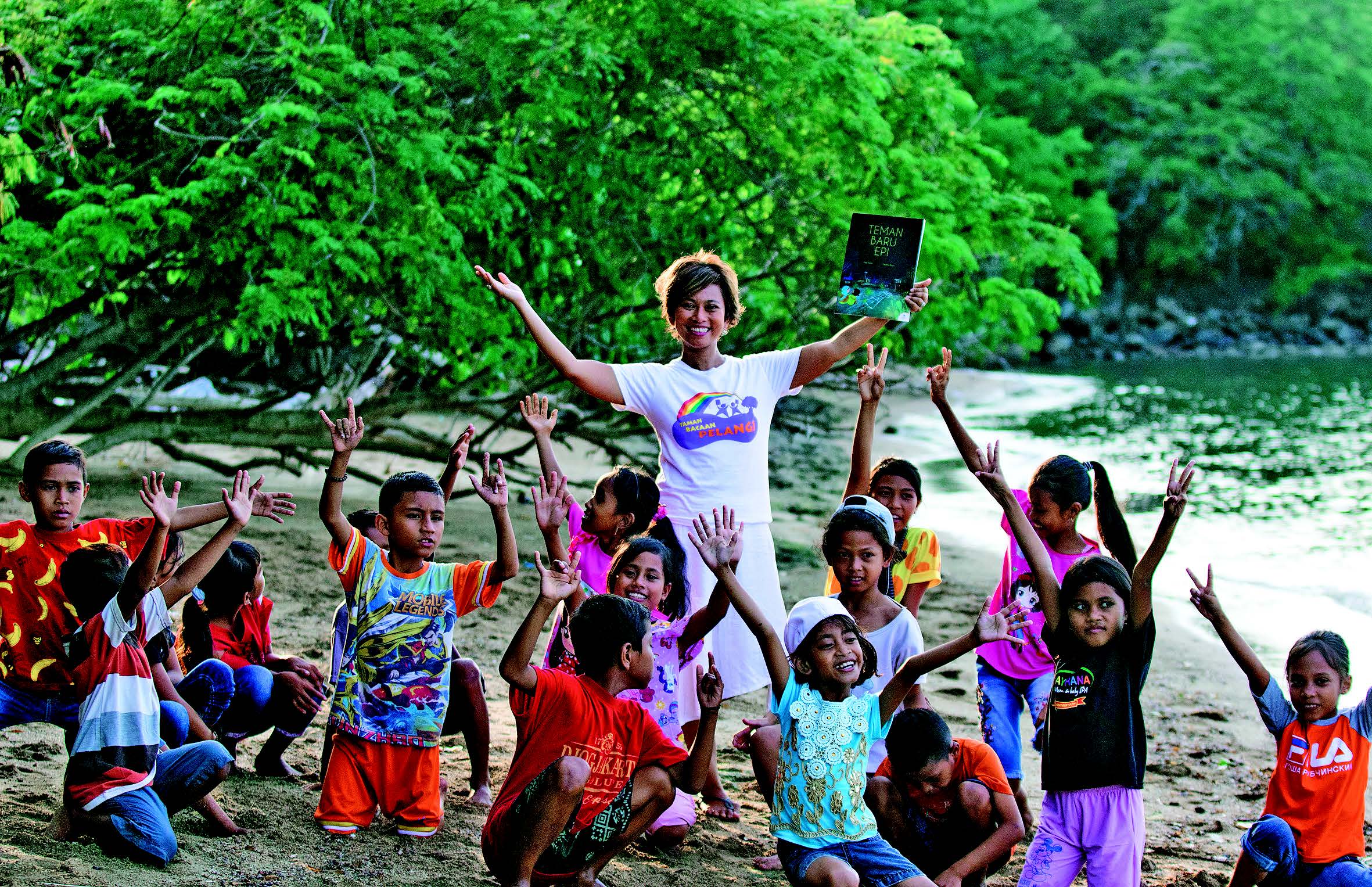 Menumbuhkan minat baca.