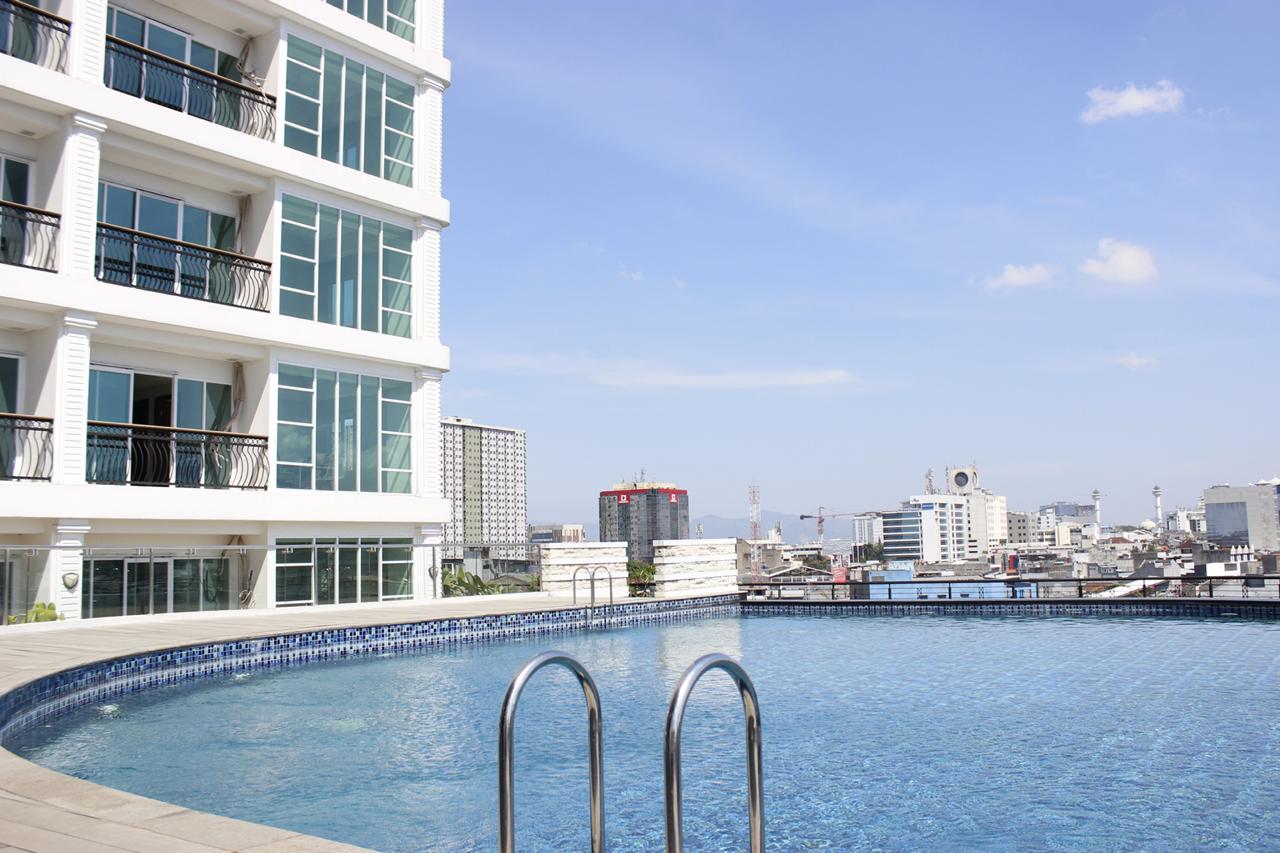 Apartemen menjadi alternatif hunian di tengah perkotaan.