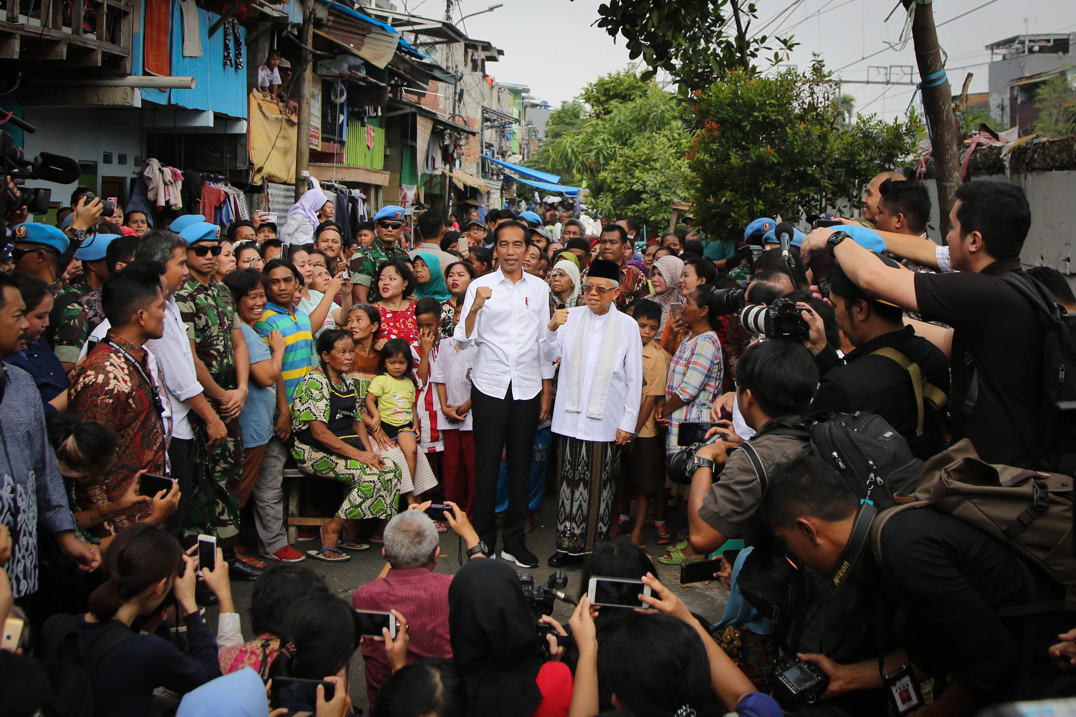  Capres petahana Joko Widodo dan cawapres Ma'ruf Amin menyampaikan pidato kemenangannya sebagai Presiden Republik Indonesia 2019-2024